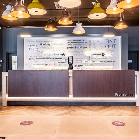 Premier Inn Wuppertal City Centre Buitenkant foto